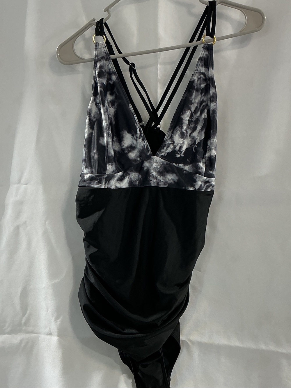 SHEIN Black and White Tie-Dye Bust One-Piece Swimsuit